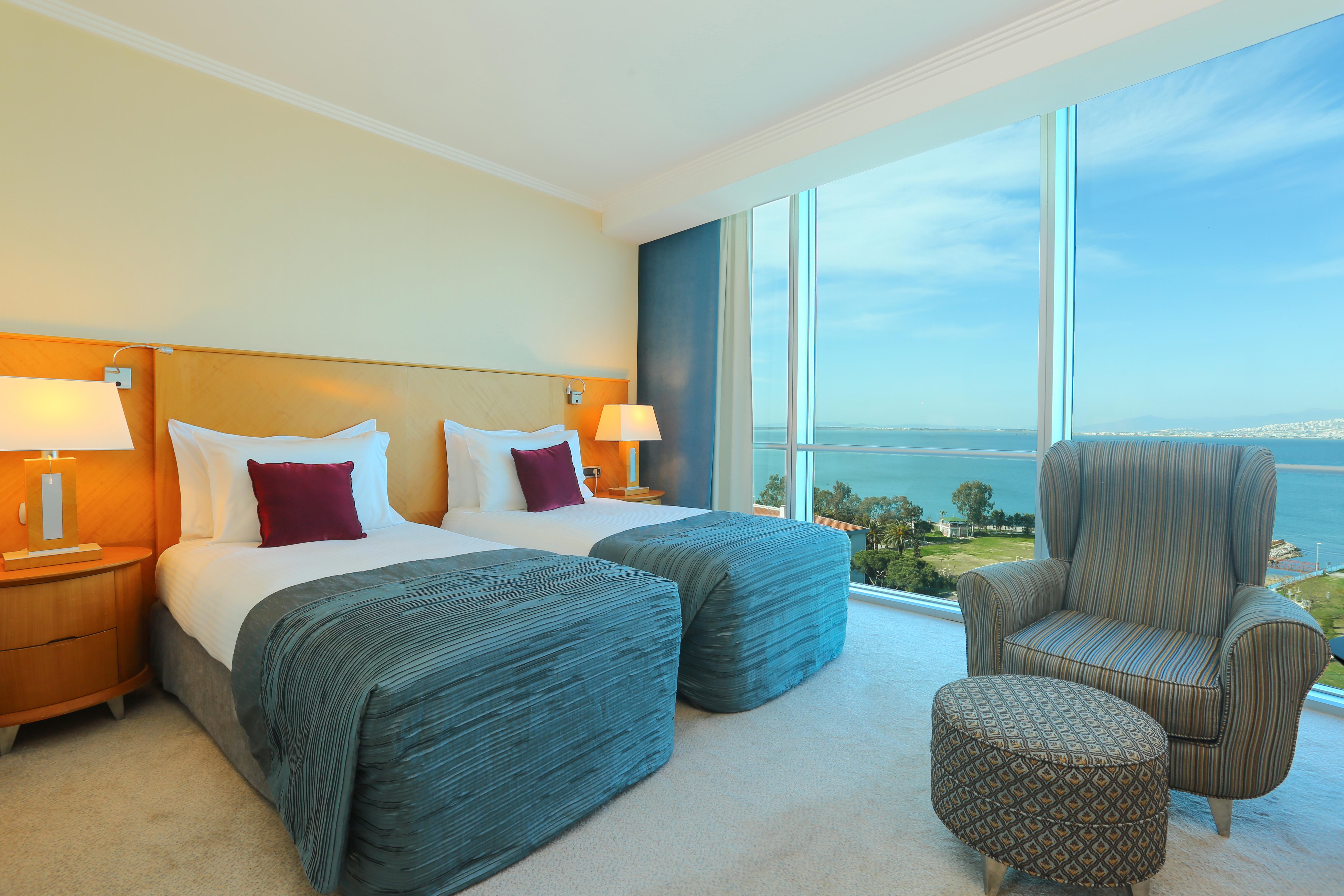 Wyndham Grand Izmir Ozdilek Thermal & Spa Exterior photo A room at the InterContinental Dublin