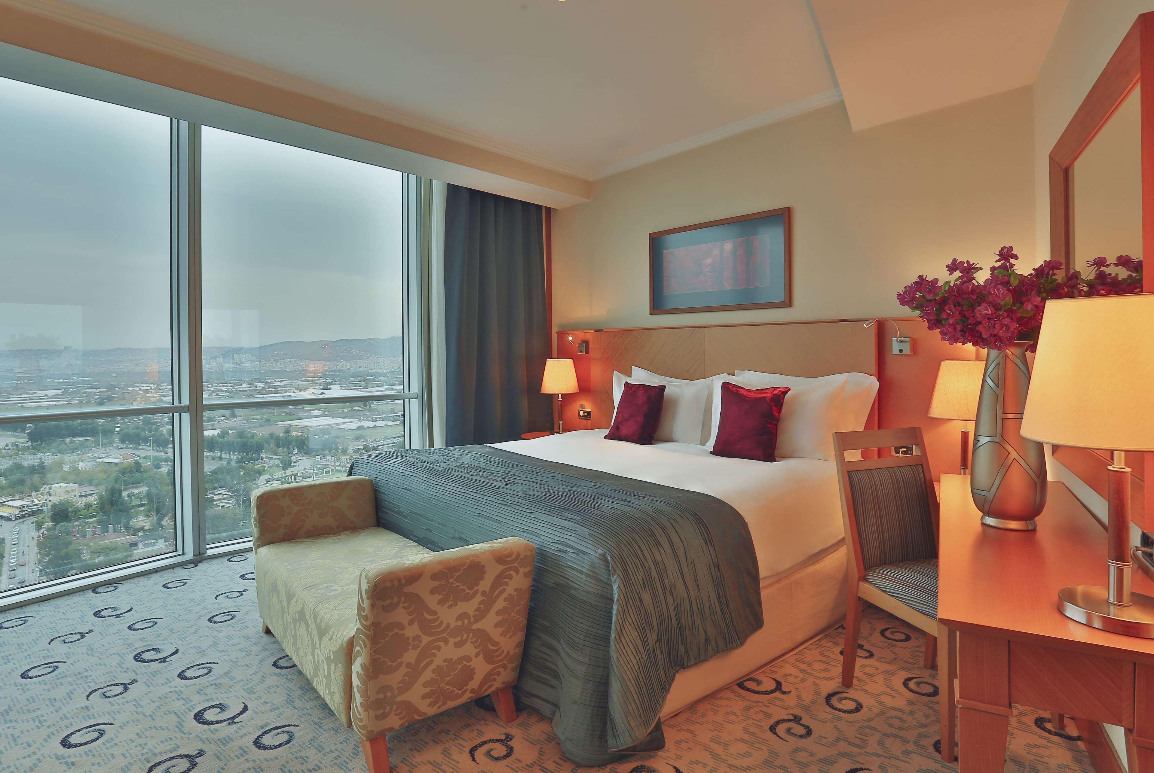 Wyndham Grand Izmir Ozdilek Thermal & Spa Exterior photo A bedroom at the hotel